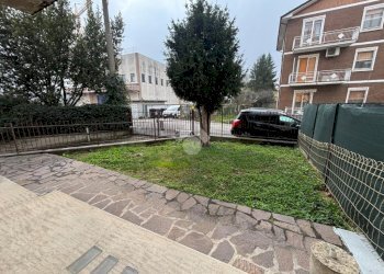 Trilocale Via Pasquale Galluppi, Parma (zona Montanara) - foto 2