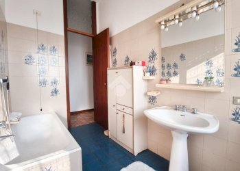 Four-room apartment Via delle Camelie, Cusano Milanino - photo 12