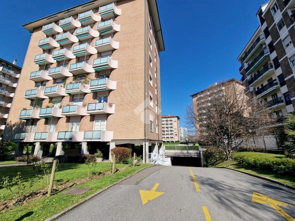 Box Via Zurigo, Milano (neighborhood Inganni) - photo 1