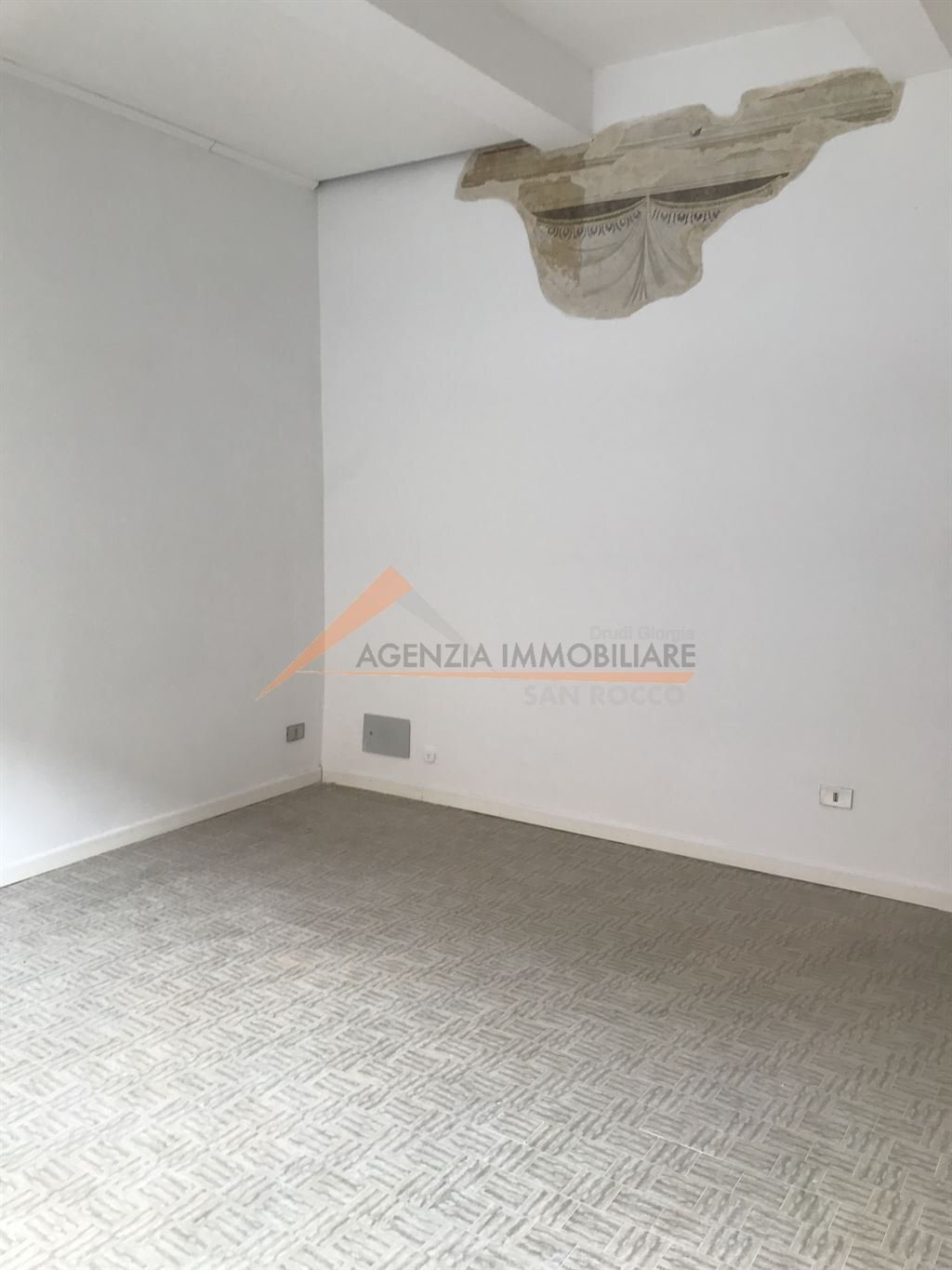 Shop Ravenna (neighborhood Borgo San Rocco) - photo 1