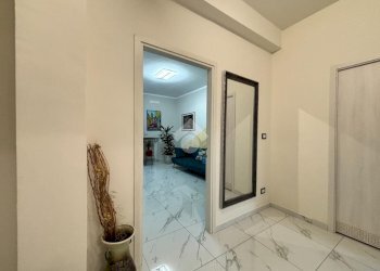 Trilocale Corso Taranto, Torino (zona Regio Parco) - foto 37