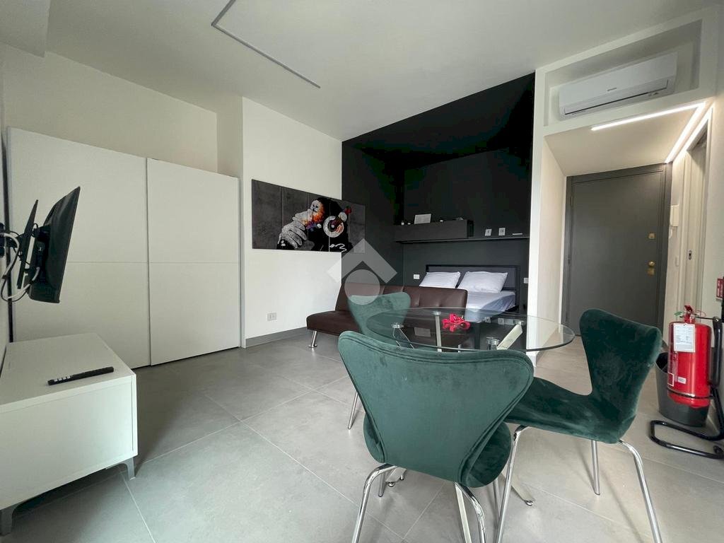 One-room apartment Via Valparaiso, Milano (neighborhood Solari) - photo 3