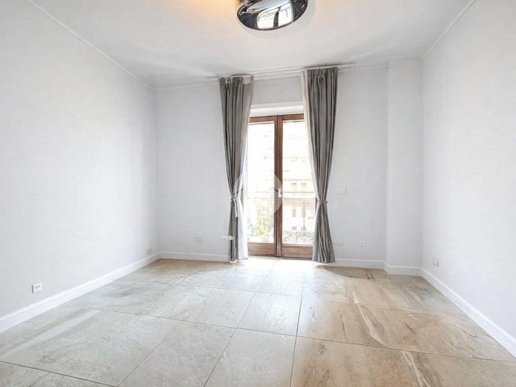 Three-room apartment Via Vincenzo da Seregno, Milano (neighborhood Affori) - photo 2