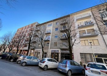 Quadrilocale Via Silvio Pellico, 9, Cuneo (zona Centro) - foto 3