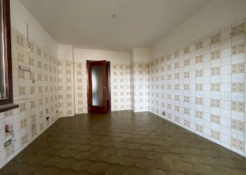 Quadrilocale Via l. Perona, Borgo San Dalmazzo - foto 9