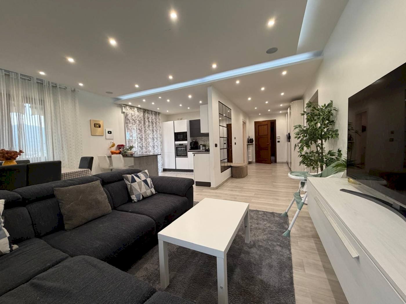 Appartamento Via Vecchia di Cuneo, 3, Borgo San Dalmazzo - foto 2