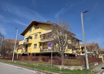 Facciata - Bilocale via Acceglio, frazione Confreria, Cuneo - foto 8