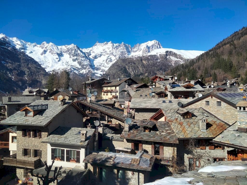 Quadrilocale Pré, Prè-Saint-Didier - foto 1