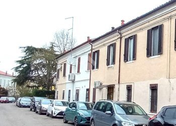 Semi-detached house Via Alessandro Volta, Copparo - photo 8