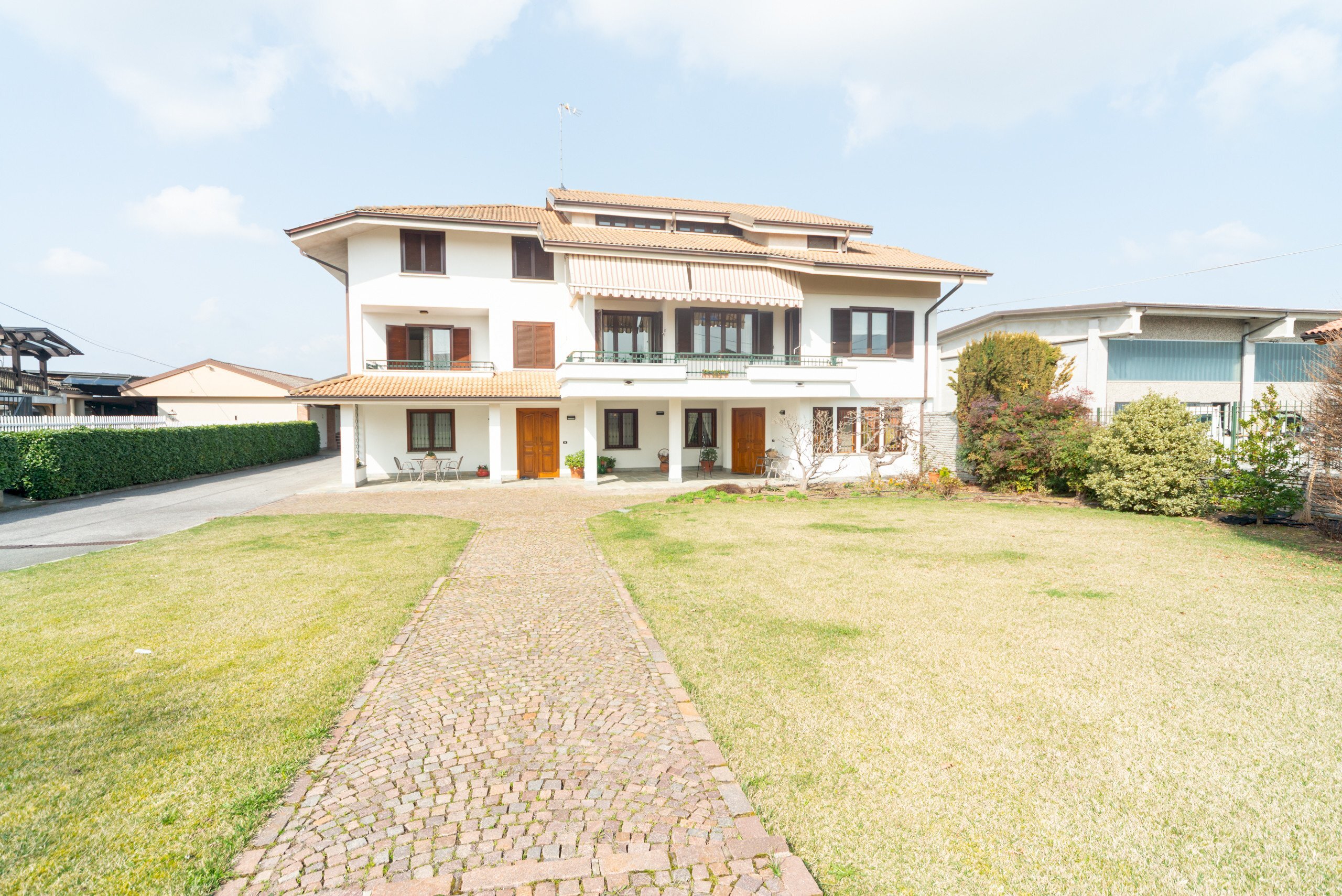 Villa Bifamiliare Via Montanera, Cuneo - foto 1