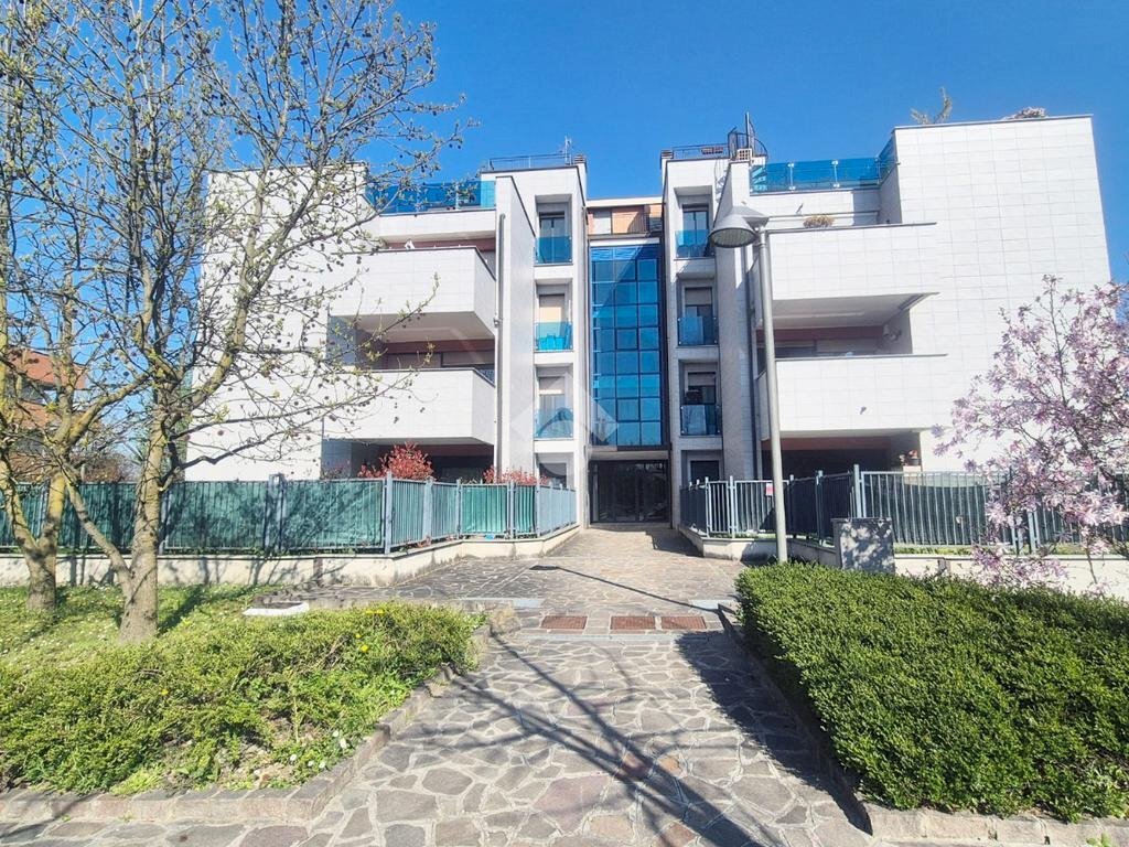 Bilocale Via Trieste, Peschiera Borromeo - foto 1