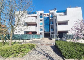 Bilocale Via Trieste, Peschiera Borromeo - foto 1