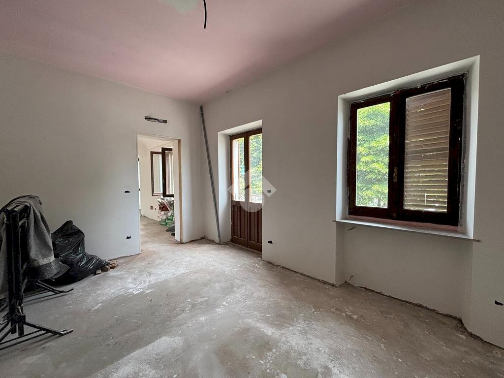 Three-room apartment Via Orti, Chivasso - photo 2