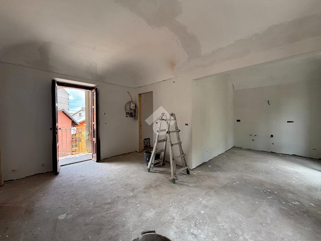 Three-room apartment Via Orti, Chivasso - photo 3