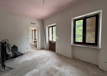 Three-room apartment Via Orti, Chivasso - photo 3