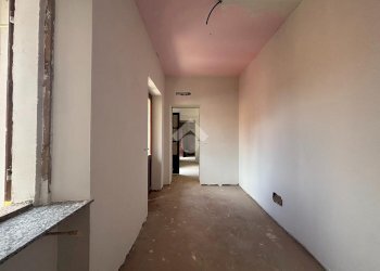 Three-room apartment Via Orti, Chivasso - photo 16