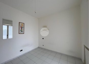 One-room apartment Via Don Vercesi, Bresso - photo 4