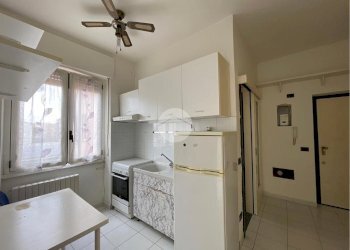 One-room apartment Via Don Vercesi, Bresso - photo 12