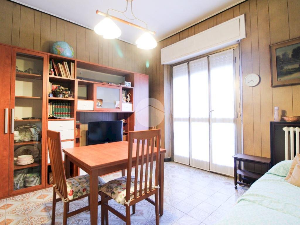 Two-room apartment Via L. Cadorna, Cormano - photo 2