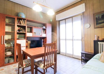 Two-room apartment Via L. Cadorna, Cormano - photo 2