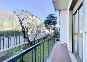 Two-room apartment Via L. Cadorna, Cormano - photo 5