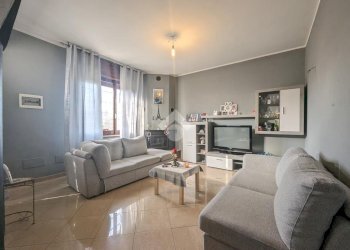 Semi-detached house via Val d'Enza, Sant'Ilario d'Enza - photo 1