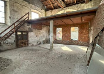 Rustic Vicolo Varaitina, Costigliole Saluzzo - photo 2