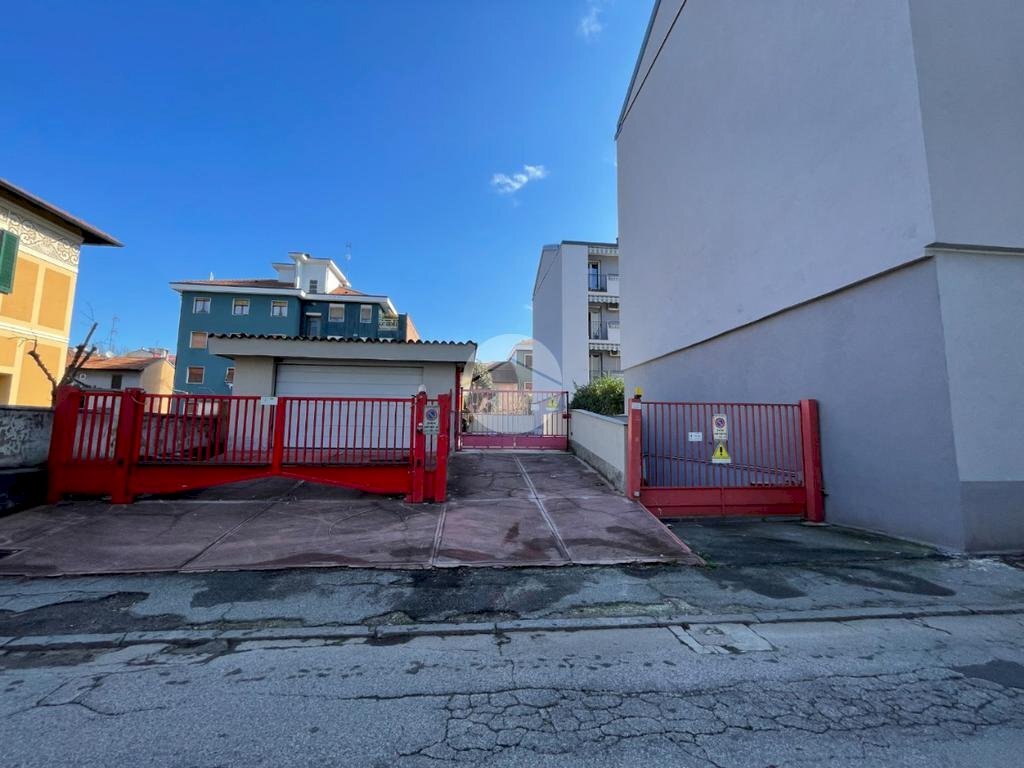 Box Via Michelangelo Buonarroti, Corsico - photo 2