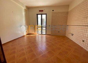 Foto 4 - Appartamento Via Menotti
 
20, Bellizzi - foto 4