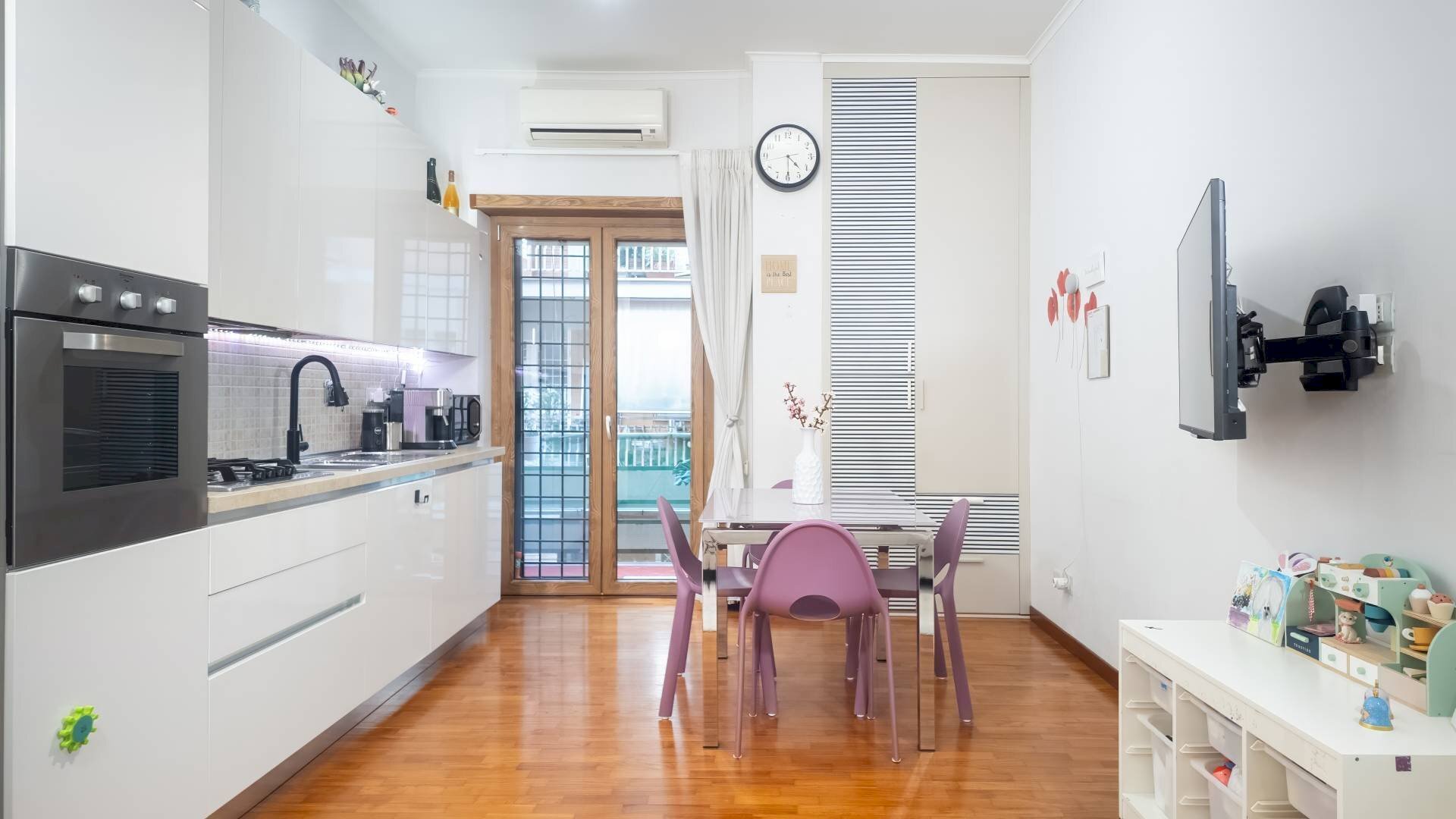 Foto 3 - Trilocale Via Mare Di Bering
 
20, Roma - foto 3