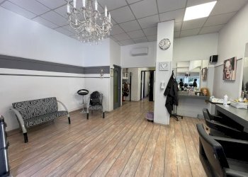 Foto 3 - Commercial Activity Via Santa Caterina
 
27, Legnano - photo 3