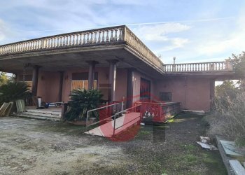 Foto 40 - Commercial Premises Contrada San Chirico, Benevento - photo 40