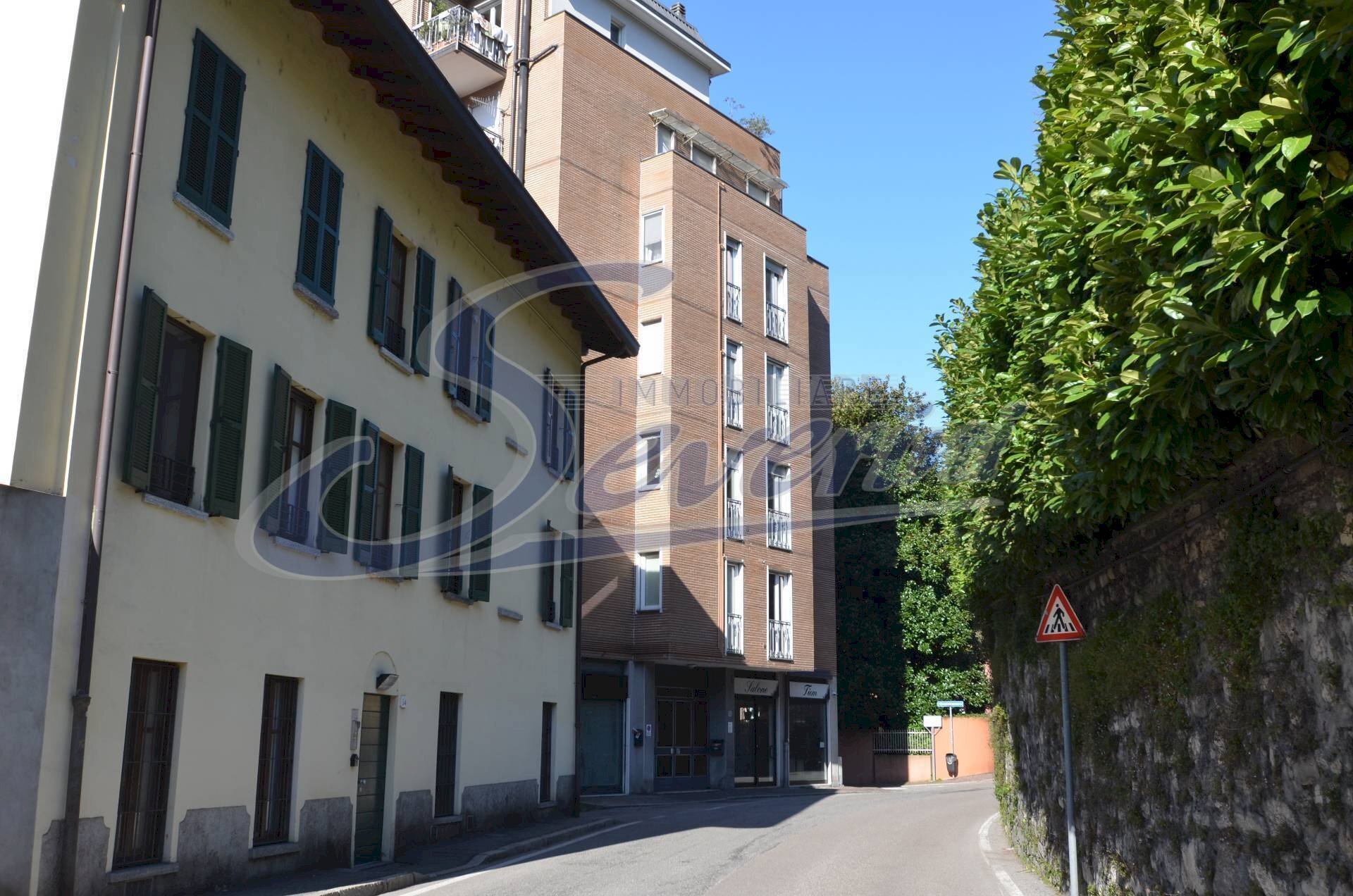 Foto 2 - Shop Via Zezio, Como - photo 2