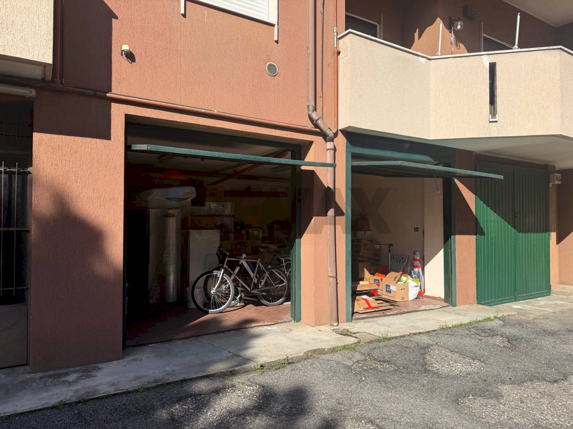 Edificio all\'aperto - Box via Santo Stefano
 
10, Rho - foto 1