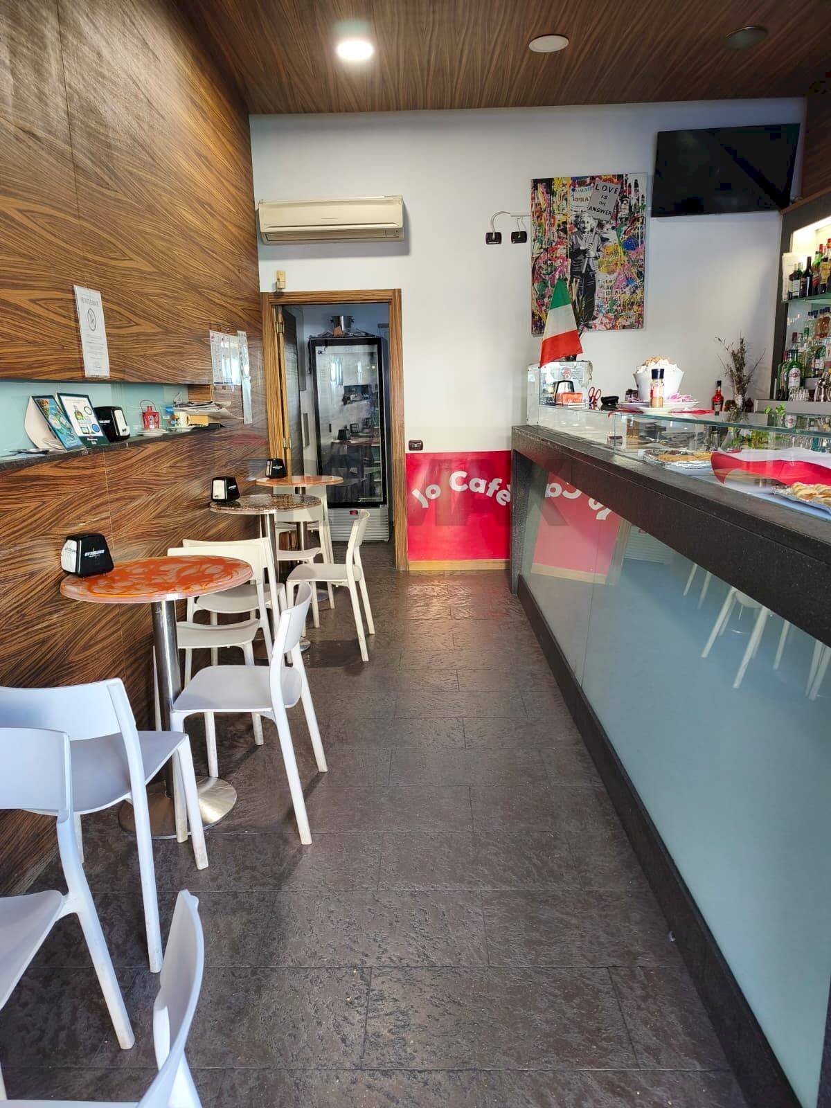 Cucina - Cafeteria - Cold Bar Piazza Tito Minniti
 
1, Milano - photo 2