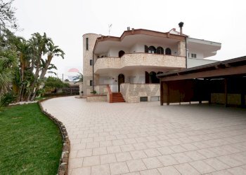 Casa all\'aperto - Villa Strada Detta Della Marina
 
86, Bari - foto 1