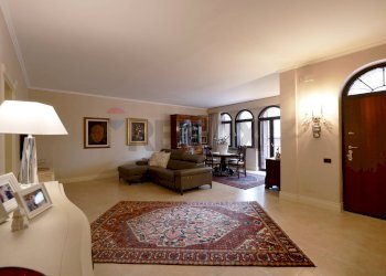 Soggiorno - Villa Strada Detta Della Marina
 
86, Bari - foto 4