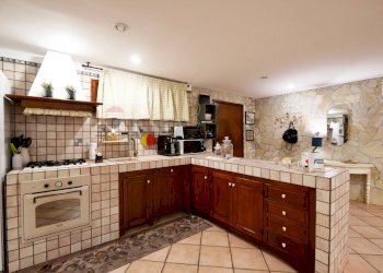 Cucina - Villa Strada Detta Della Marina
 
86, Bari - foto 14