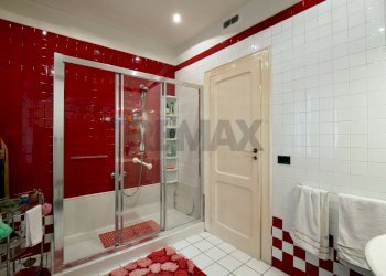 Bagno - Four-room apartment Via Napoli
 
78, Bari - photo 17