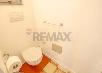 Bagno - One-room apartment Via Orazio Comes
33, Monopoli - photo 11