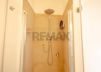 Bagno - One-room apartment Via Orazio Comes
33, Monopoli - photo 12