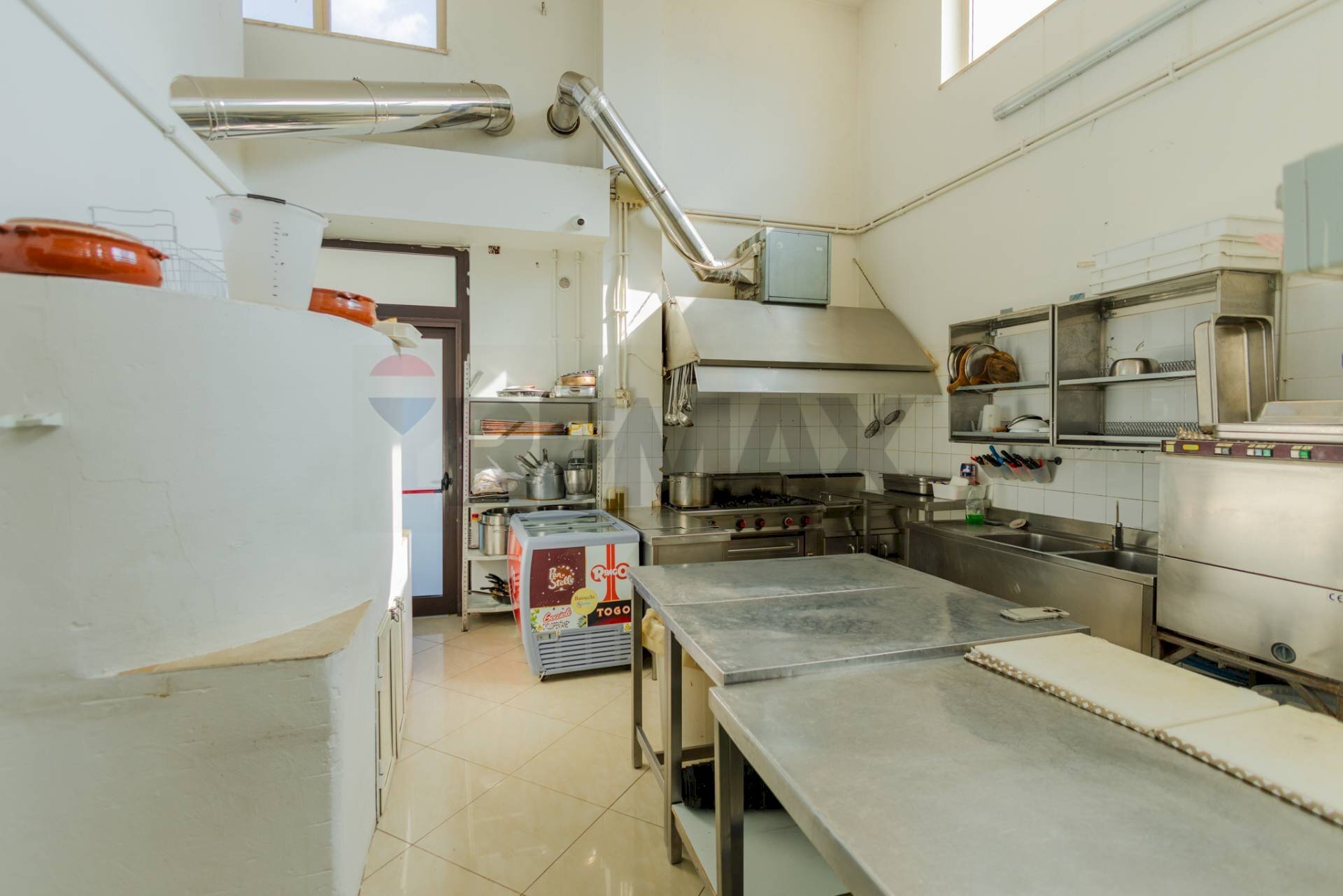 Cucina - Locale Commerciale Via Vanoni
 
58/60, Triggiano - foto 1