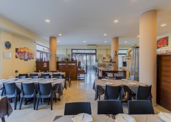 Sala da pranzo - Locale Commerciale Via Vanoni
58/60, Triggiano - foto 14