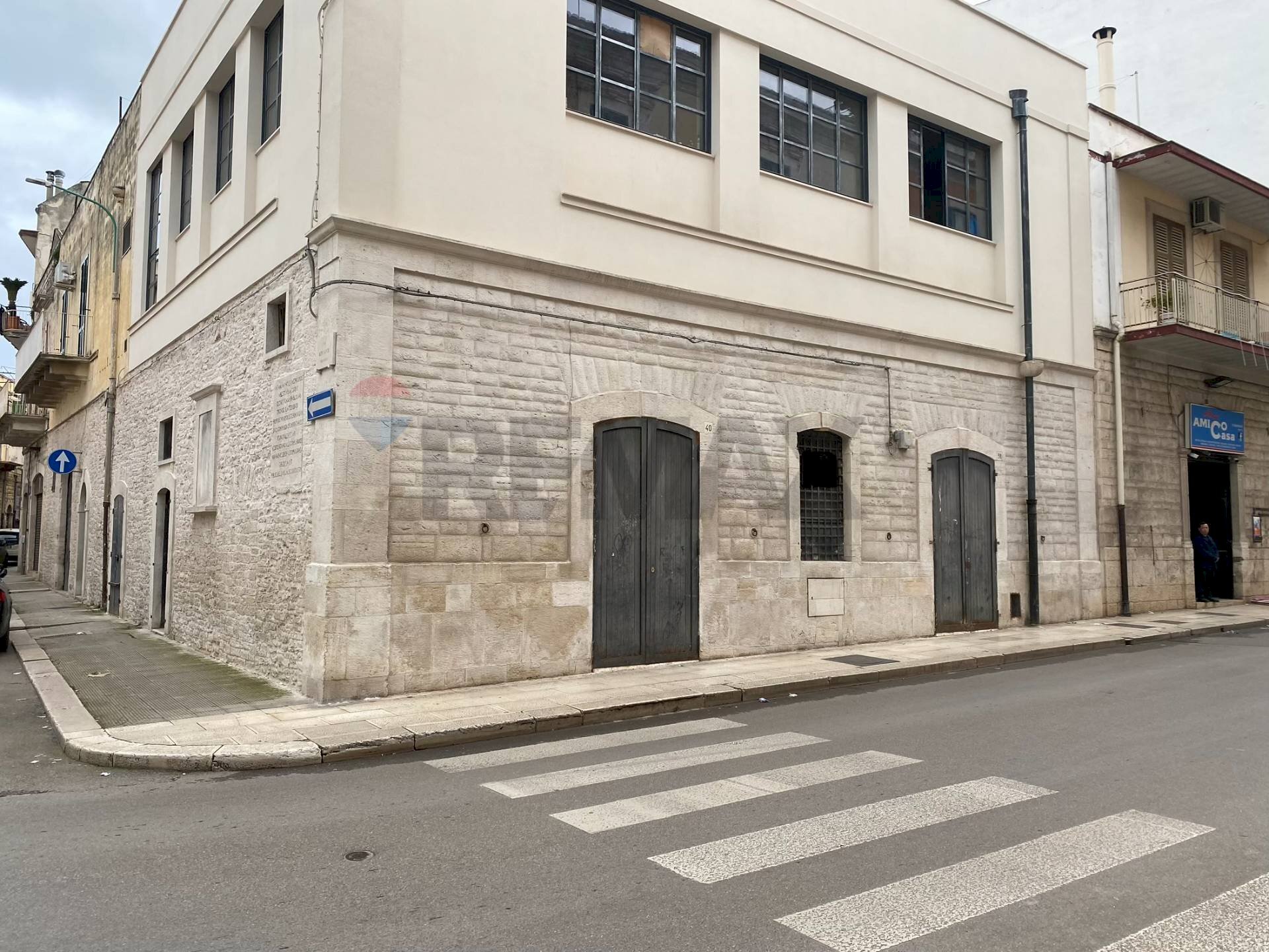 Edificio all\'aperto - Locale Commerciale Via Marconi
 
38/40, Terlizzi - foto 1