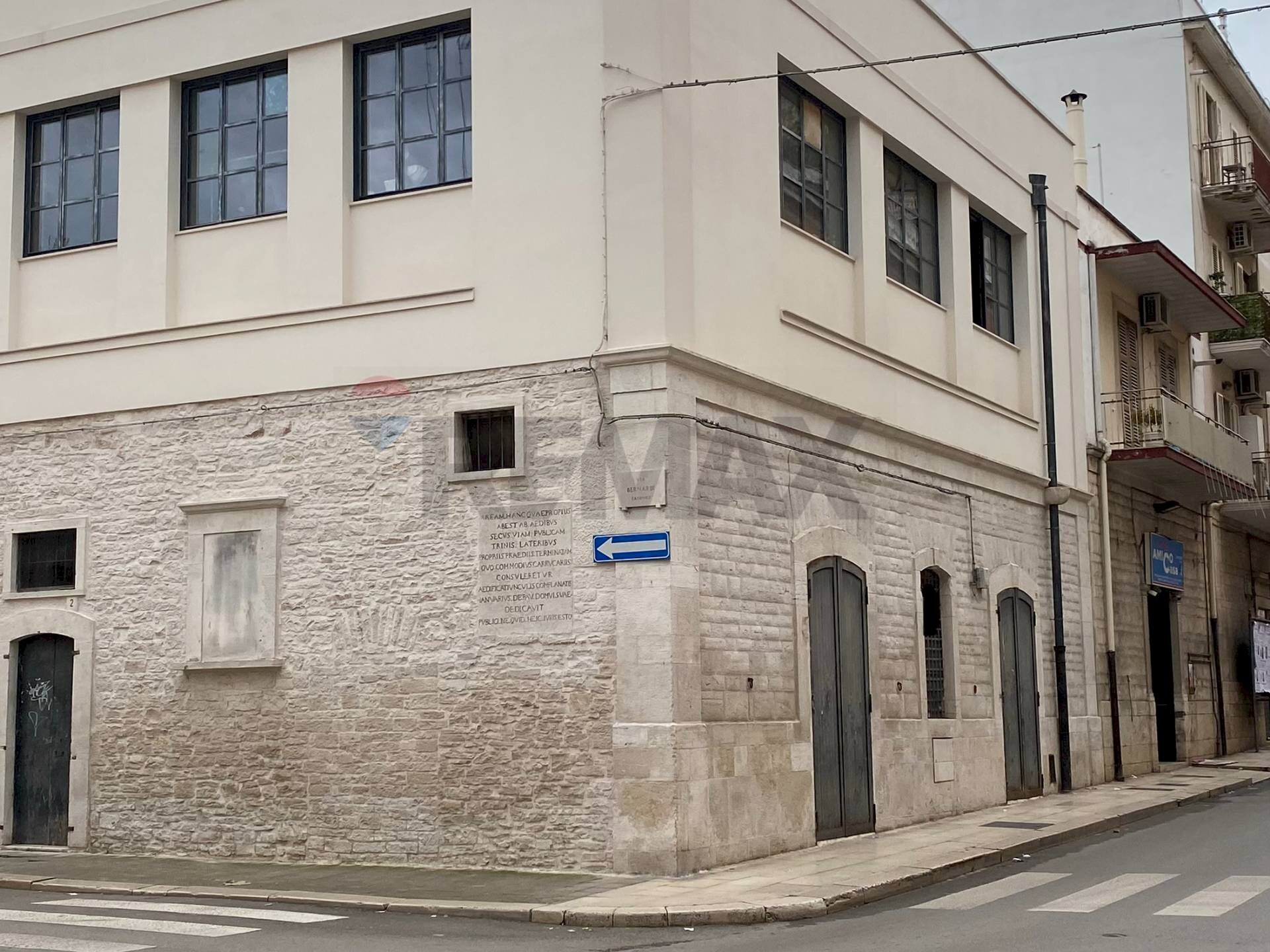 Edificio all\'aperto - Locale Commerciale Via Marconi
 
38/40, Terlizzi - foto 3