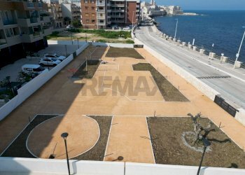 Vista dell\'acqua - Terreno agricolo Lungomare Esercito Italiano, Giovinazzo - foto 2