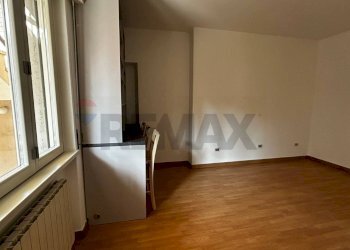 Stanza vuota - Three-room apartment VIA CASTAGNA
 
13, Viggiù - photo 6