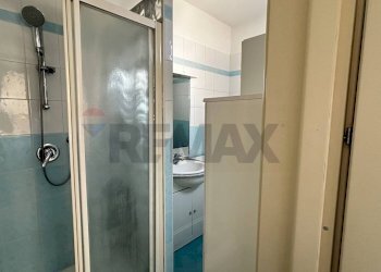 Bagno - Three-room apartment VIA CASTAGNA
 
13, Viggiù - photo 15