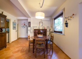 Sala da pranzo - Villa Via Igea
 
26, Palermo - foto 7