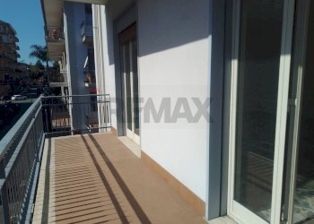 Balcone - Apartment Viale Principe Amedeo
 
35, Acireale - photo 17